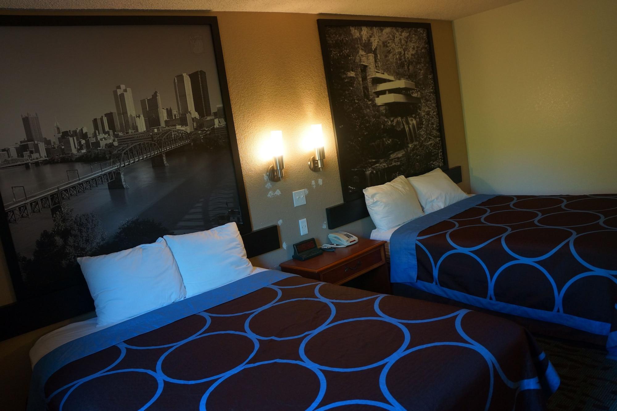Hotel Super 8 By Wyndham Delmont Zewnętrze zdjęcie